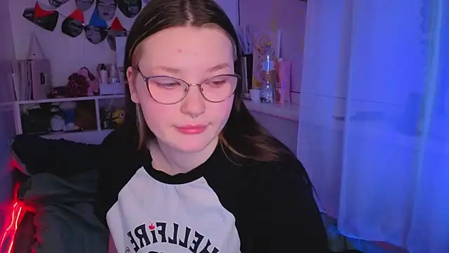 Snapshot of milliedoll chatting on December 19, 2025, 2:59 am milliedoll online show from December 19, 2025, 2:59 am