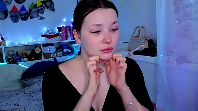 Snapshot of milliedoll chatting on October 29, 2025, 7:51 am milliedoll online show from October 29, 2025, 7:51 am