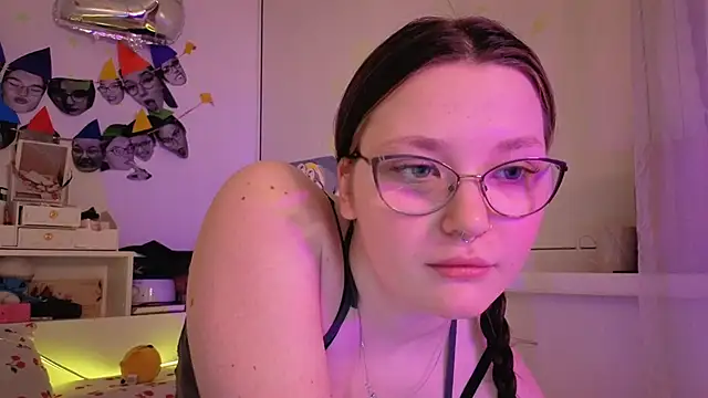 Snapshot of milliedoll chatting on February 1, 2026, 12:25 pm milliedoll online show from February 1, 2026, 12:25 pm