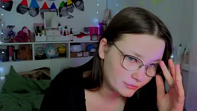 Snapshot of milliedoll chatting on October 20, 2025, 6:04 am milliedoll online show from October 20, 2025, 6:04 am