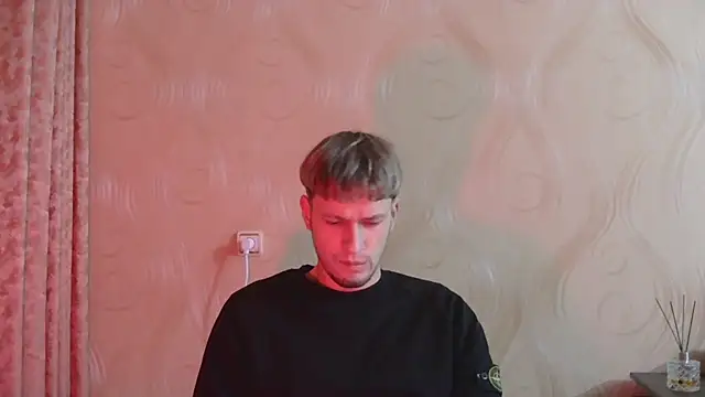 frama666 online show from November 8, 2025, 7:39 pm