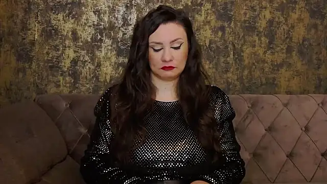 Snapshot of MistressAmberCrost chatting on February 16, 2026, 7:29 am MistressAmberCrost online show from February 16, 2026, 7:29 am