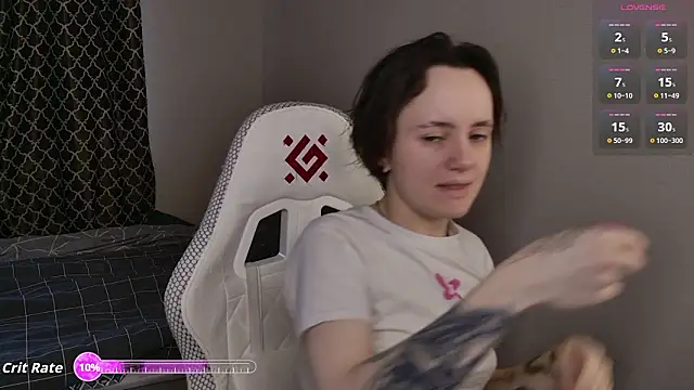 Luna Loveee online show from March 13, 2026, 3:44 am