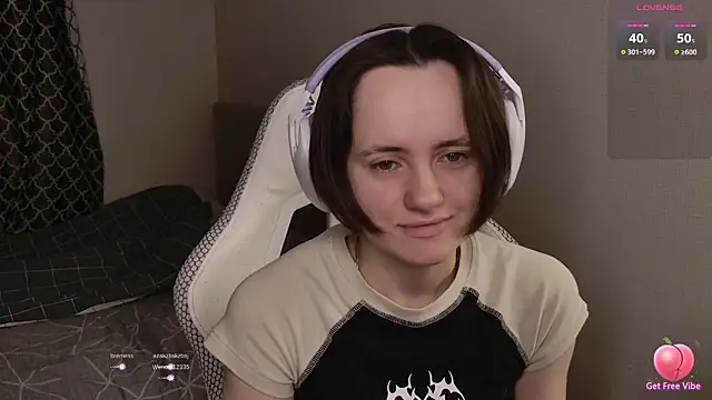 Luna Loveee online show from March 26, 2026, 4:00 am