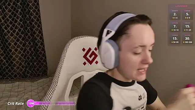 Luna Loveee online show from February 11, 2026, 3:50 am