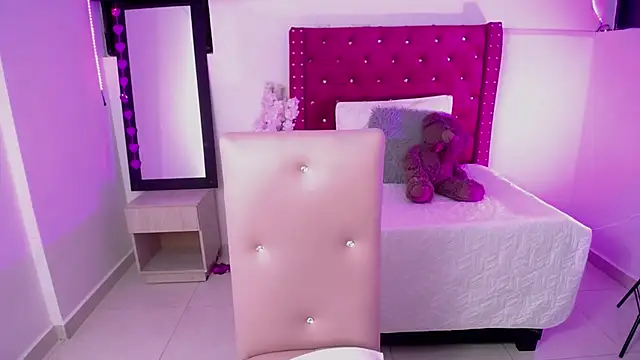 Snapshot of ValeAmayaa chatting on March 11, 2025, 7:47 pm ValeAmayaa online show from March 11, 2025, 7:47 pm