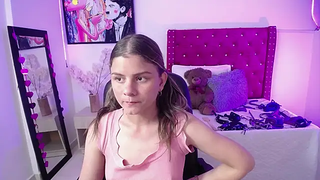 Snapshot of ValeAmayaa chatting on March 17, 2025, 9:24 pm ValeAmayaa online show from March 17, 2025, 9:24 pm