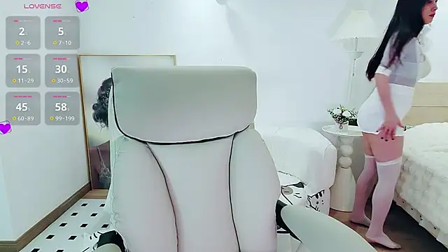 Dazzlebean online show from December 15, 2025, 3:18 pm