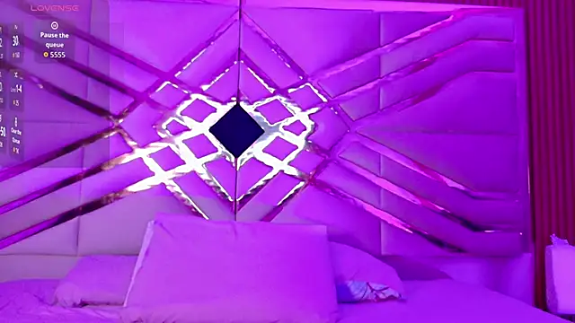 Snapshot of innocenthazel chatting on March 28, 2026, 2:56 am innocenthazel online show from March 28, 2026, 2:56 am