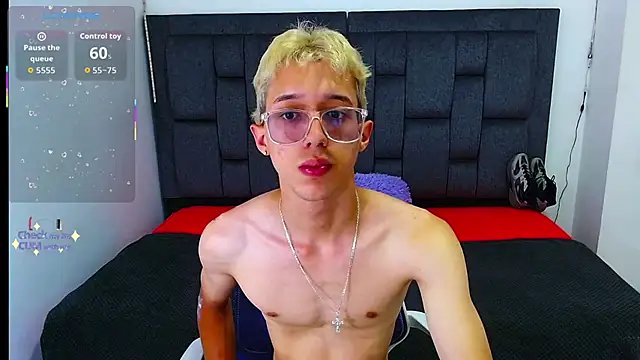 Snapshot of skinny_bigcock02 chatting on September 23, 2025, 8:49 pm skinny bigcock02 online show from September 23, 2025, 8:49 pm