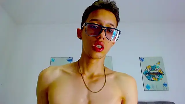 Snapshot of skinny_bigcock02 chatting on March 6, 2025, 7:32 pm skinny bigcock02 online show from March 6, 2025, 7:32 pm
