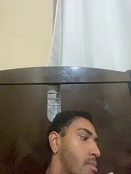 Snapshot of ldkzinnn chatting on February 24, 2025, 1:53 pm ldkzinnn online show from February 24, 2025, 1:53 pm