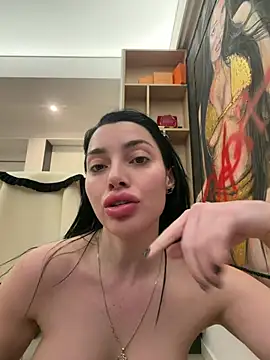 Snapshot of Mia_Splash chatting on April 8, 2026, 7:04 pm Mia Splash online show from April 8, 2026, 7:04 pm