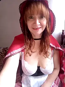 Snapshot of chanel-2025 chatting on October 31, 2025, 6:59 pm chanel-2025 online show from October 31, 2025, 6:59 pm