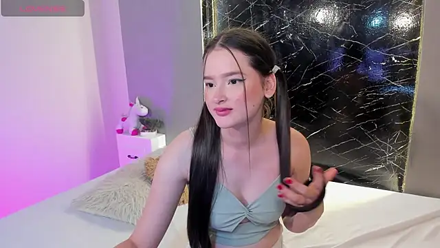 Snapshot of JasmineBella0 chatting on February 25, 2025, 8:53 pm JasmineBella0 online show from February 25, 2025, 8:53 pm