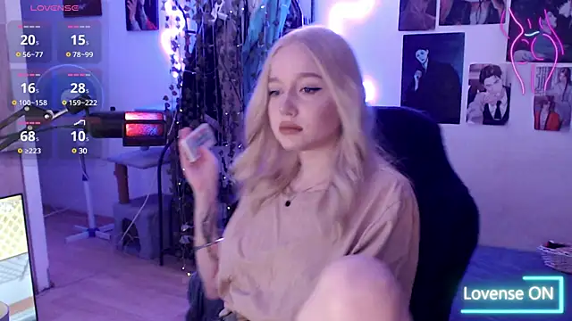 Snapshot of lissallor_ chatting on March 14, 2025, 7:15 am lissallor  online show from March 14, 2025, 7:15 am