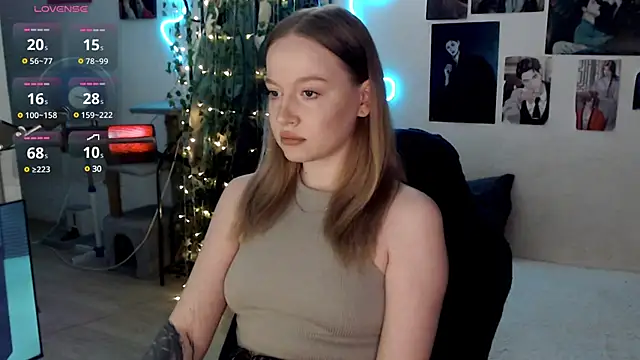 Snapshot of lissallor_ chatting on March 5, 2025, 9:27 am lissallor  online show from March 5, 2025, 9:27 am
