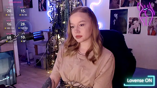Snapshot of lissallor_ chatting on February 25, 2025, 1:10 pm lissallor  online show from February 25, 2025, 1:10 pm