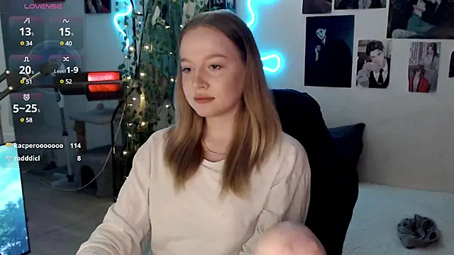 Snapshot of lissallor_ chatting on March 5, 2025, 12:33 pm lissallor  online show from March 5, 2025, 12:33 pm