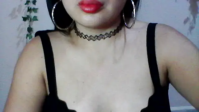 Snapshot of shashel5 chatting on February 19, 2026, 6:32 am shashel5 online show from February 19, 2026, 6:32 am