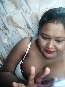 Snapshot of horny_diana chatting on February 1, 2026, 5:55 pm horny diana online show from February 1, 2026, 5:55 pm