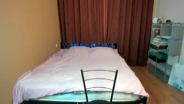 Snapshot of Mystic_Doll chatting on September 12, 2025, 11:26 pm Mystic Doll online show from September 12, 2025, 11:26 pm