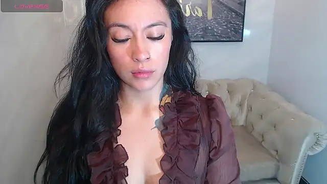 Isabella Collen v online show from June 13, 2026, 1:09 pm