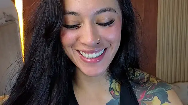 Isabella Collen v online show from July 23, 2026, 2:03 pm