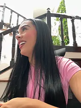 Antonella Smiith  online show from October 20, 2025, 1:33 pm