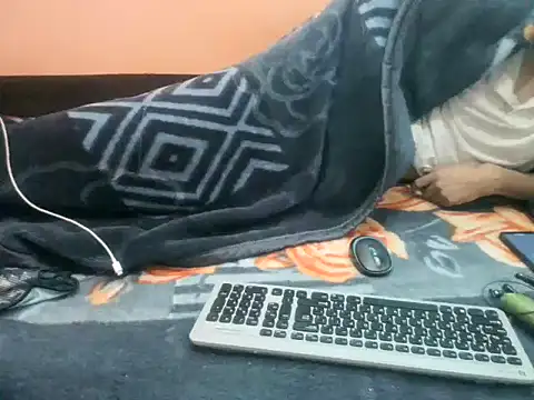 rahulkajuuu0909 online show from November 26, 2025, 6:13 am