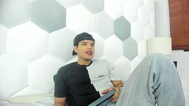 Axel Forte online show from March 9, 2026, 1:47 pm