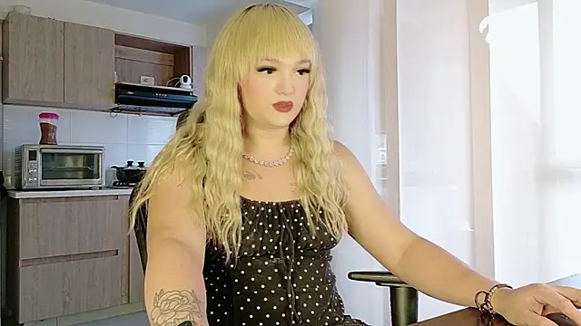 ScarletThompsonx online show from July 19, 2026, 9:55 pm