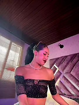 MichelleDiaz Pink online show from November 30, 2025, 9:15 pm