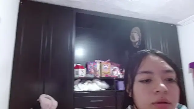 Snapshot of hellokitty__valery chatting on March 21, 2025, 6:05 am hellokitty  valery online show from March 21, 2025, 6:05 am