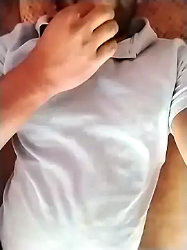 Snapshot of sexymoderater chatting on February 21, 2025, 9:56 am sexymoderater online show from February 21, 2025, 9:56 am