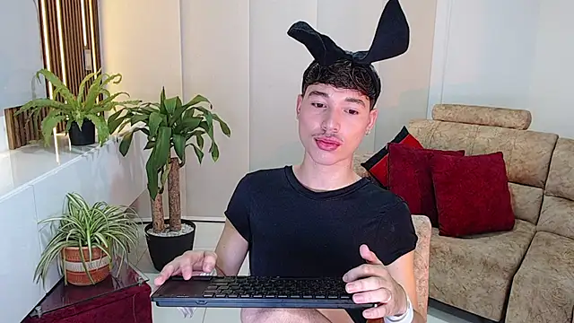 cod dolll online show from November 1, 2025, 12:28 am