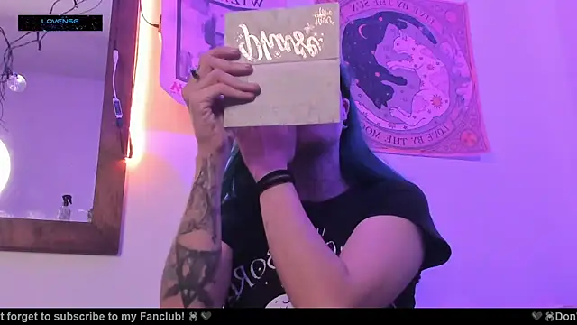 Hisato111 online show from October 29, 2025, 12:26 pm