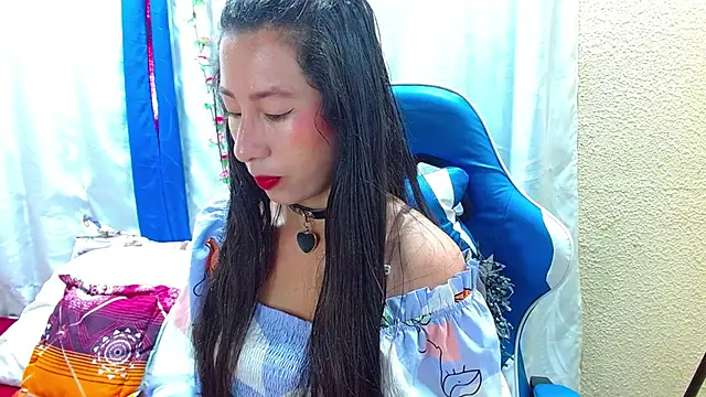 Gia leinn online show from March 18, 2026, 2:30 pm