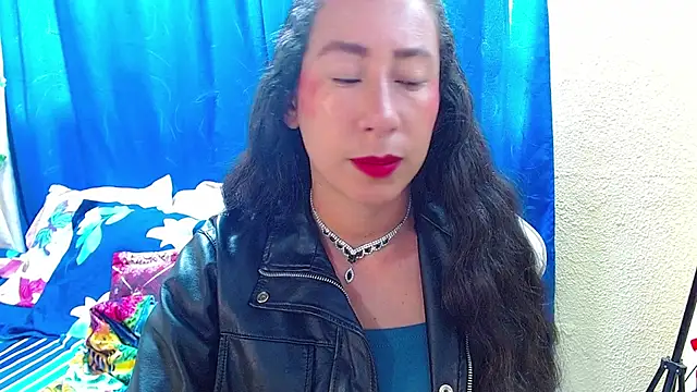 Gia leinn online show from July 27, 2026, 3:08 pm