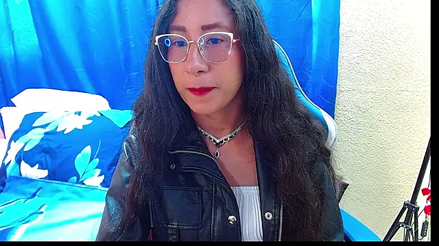 Gia leinn online show from July 23, 2026, 6:48 pm