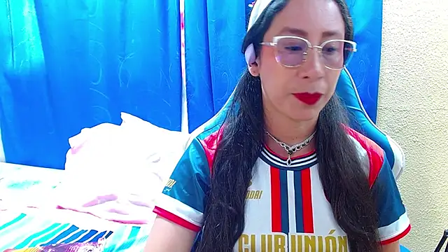 Gia leinn online show from July 11, 2026, 5:02 pm