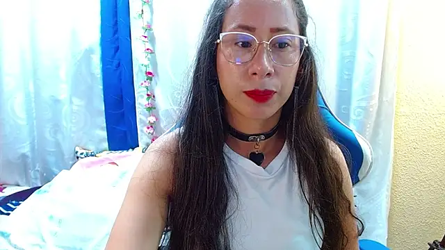 Gia leinn online show from March 25, 2026, 2:27 pm