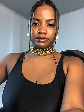 Snapshot of ValerieBlakee chatting on May 28, 2026, 10:15 pm ValerieBlakee online show from May 28, 2026, 10:15 pm