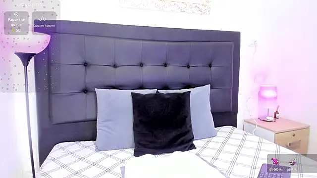 Snapshot of Madyson18 chatting on March 12, 2025, 2:52 am Madyson18 online show from March 12, 2025, 2:52 am