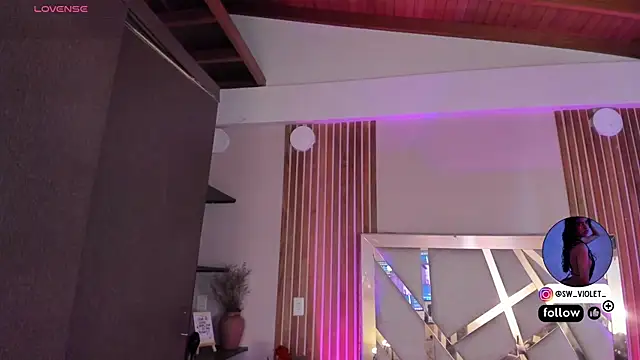 sweetviolet   online show from April 12, 2026, 12:30 pm