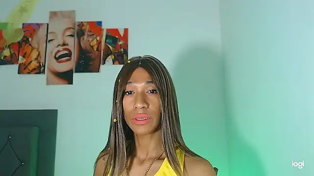 Snapshot of red_veltet chatting on January 19, 2026, 11:36 am red veltet online show from January 19, 2026, 11:36 am