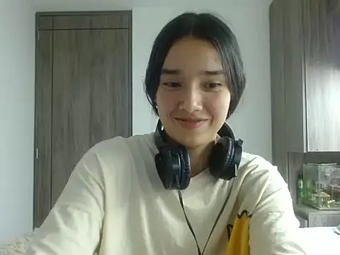  luna 777 online show from June 6, 2026, 12:05 am