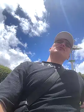 Snapshot of MaxxxSteil chatting on September 14, 2025, 4:51 pm MaxxxSteil online show from September 14, 2025, 4:51 pm