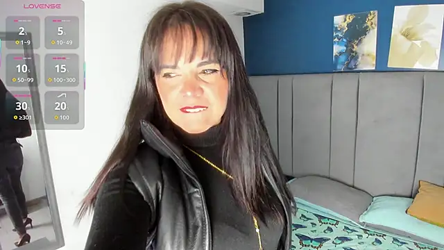 laura hotties online show from October 15, 2025, 1:08 pm