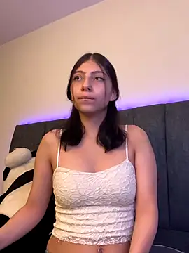 Dirty-Bunnyyy online show from September 10, 2025, 6:23 am